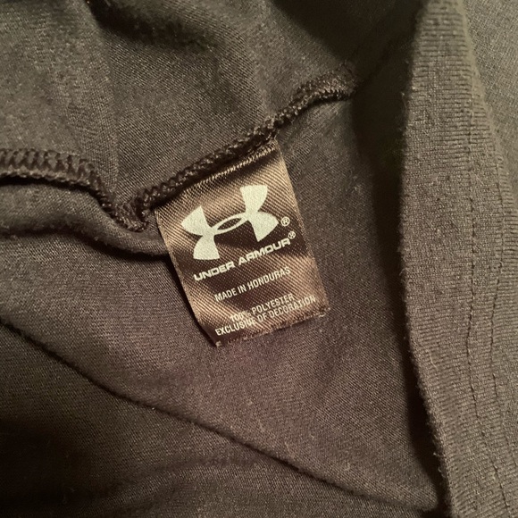 Under Armour T-Shirt - Picture 6 of 6